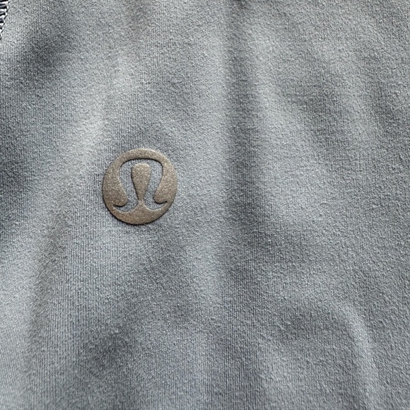 NWT Lululemon Asymmetric Angle Tank Top - Chambray, Size 10 - Picture 5 of 11